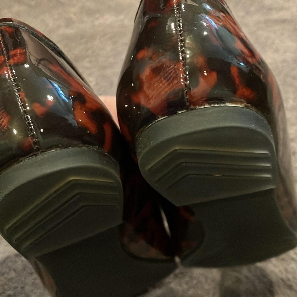 Me Too Tortoiseshell Flats - Picture 4 of 5